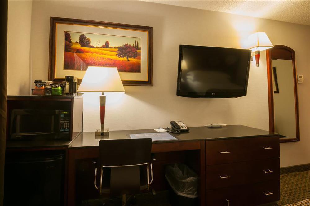 Best Western Airport Inn YYC Rom bilde